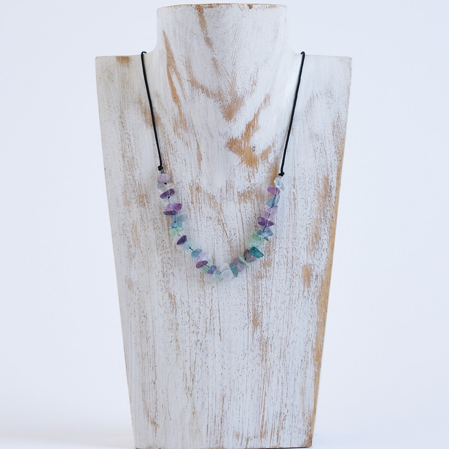 Collar con fluorita arcoíris. Piedras naturales - NellayComplements #