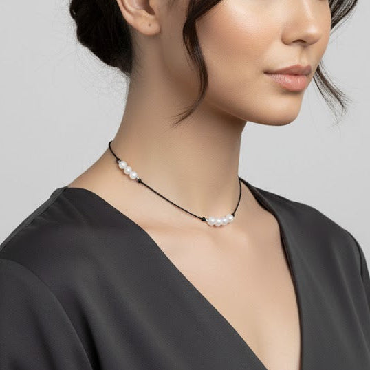 Collar piedra de nacimiento Junio | Piedra natal de Junio. Imagen generada por IA