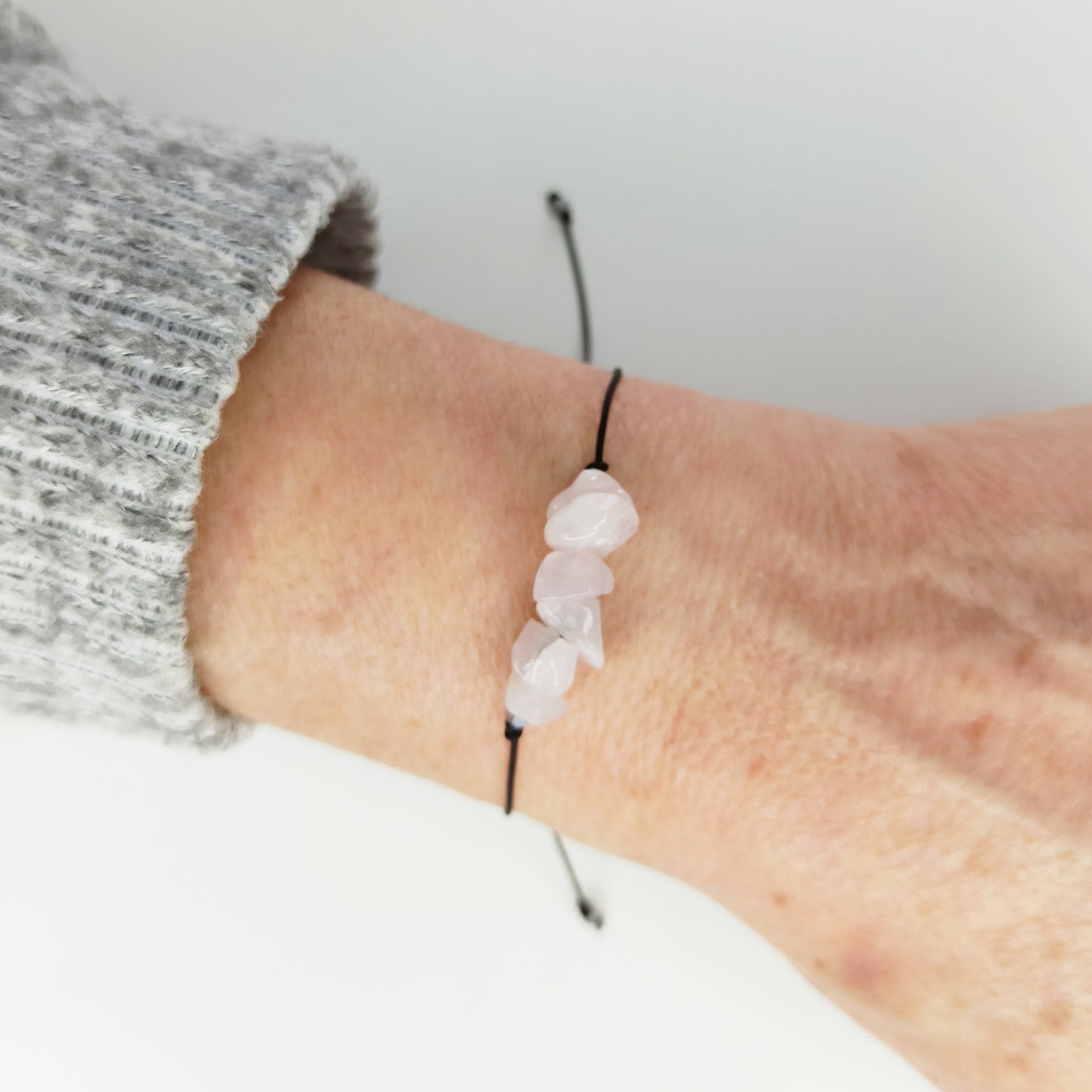 Pulsera con Cuarzo Rosa, piedra natural. - NellayComplements #