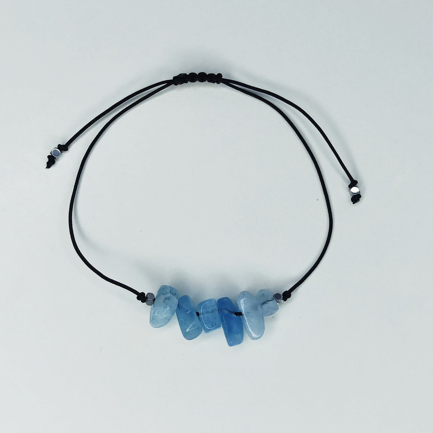Pulsera con piedras de nacimiento mes de Marzo. - NellayComplements #