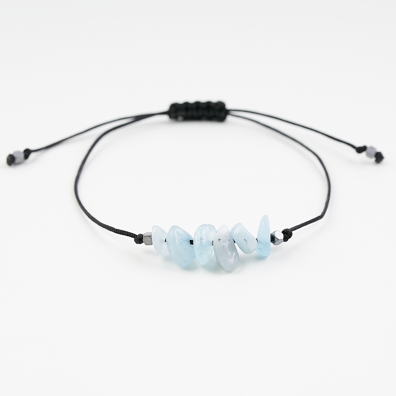 Pulsera con piedras de nacimiento mes de Marzo. - NellayComplements #