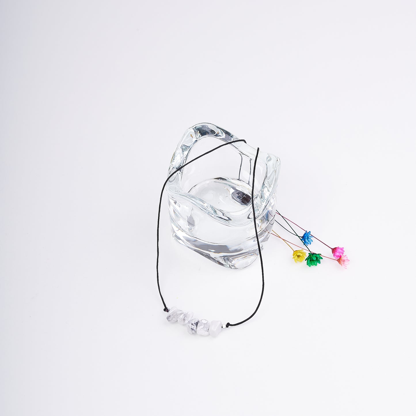 Collar con piedra howlita blanca, Piedra Natural. - NellayComplements #