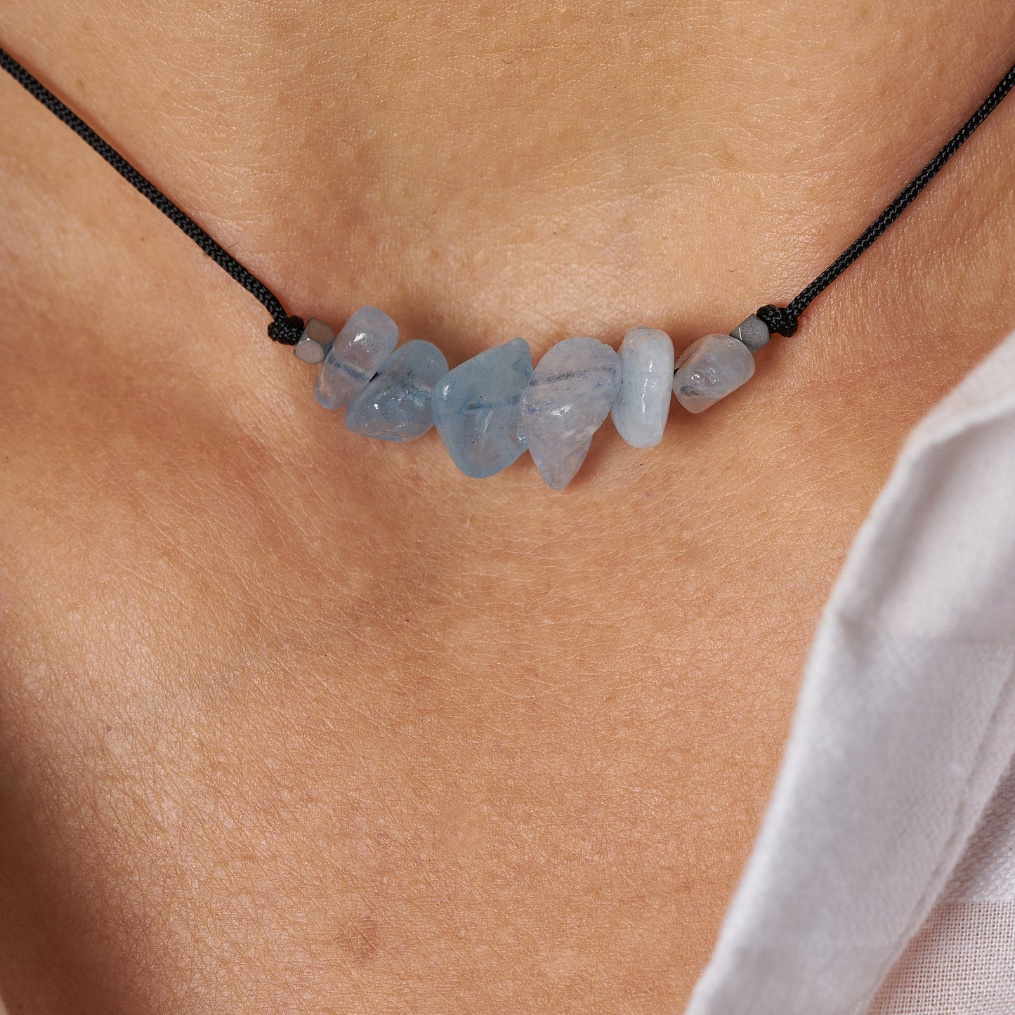Collar con piedras de nacimiento mes de Marzo. - NellayComplements #