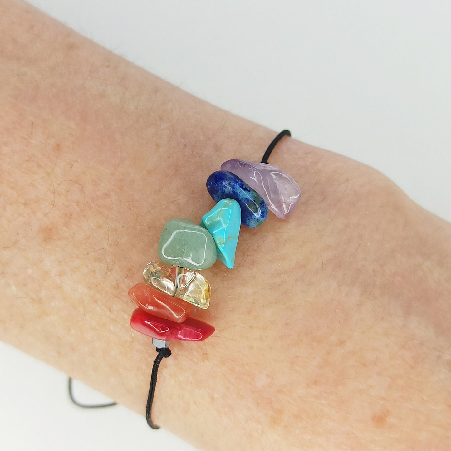 Pulsera 7 chakras con piedras irregulares - NellayComplements #