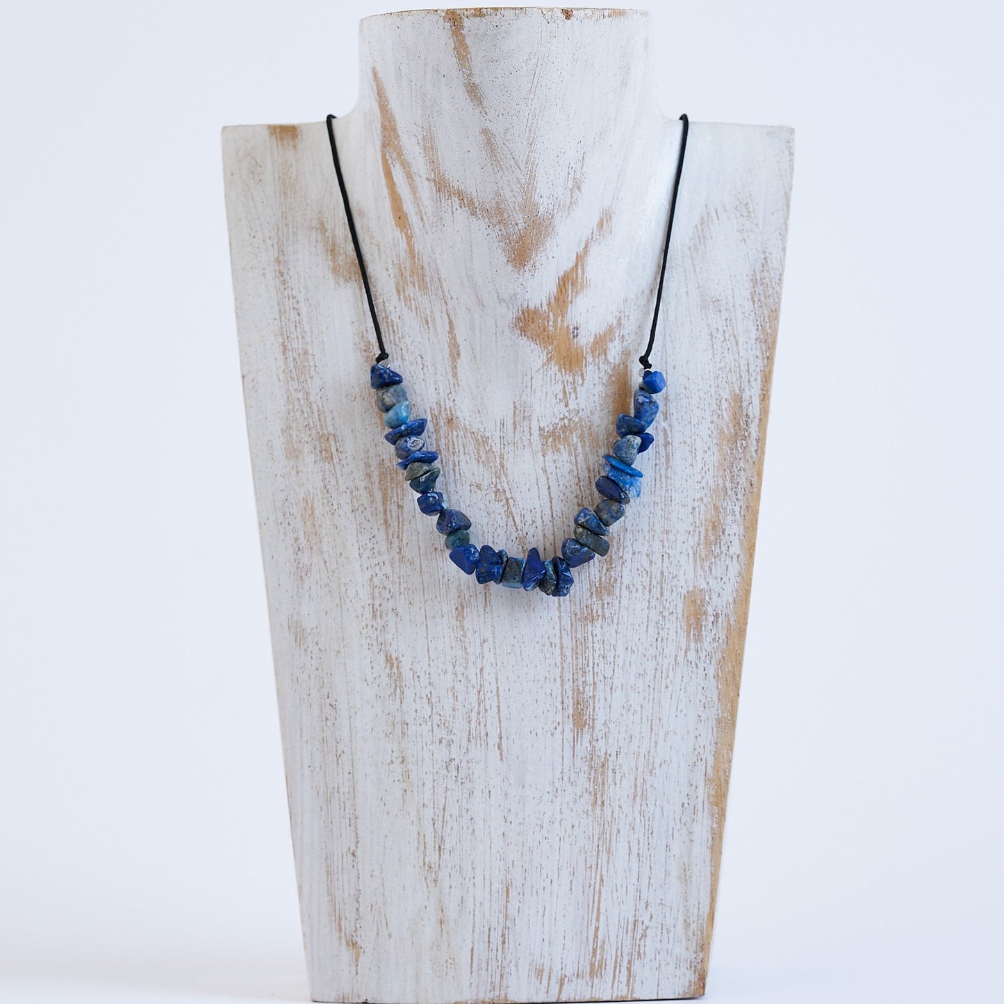 Collar con Lapislazuli, Piedra natural