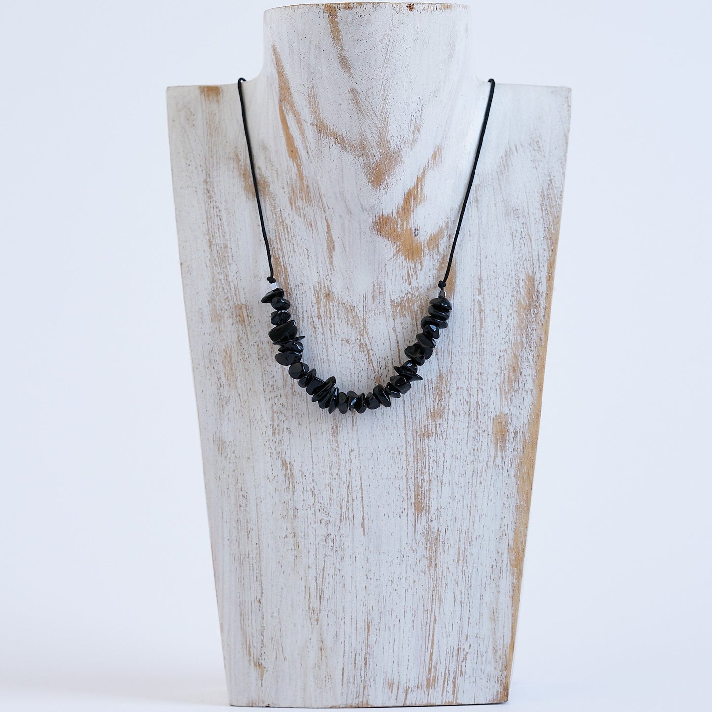 Collar con obsidiana, Piedra natural.