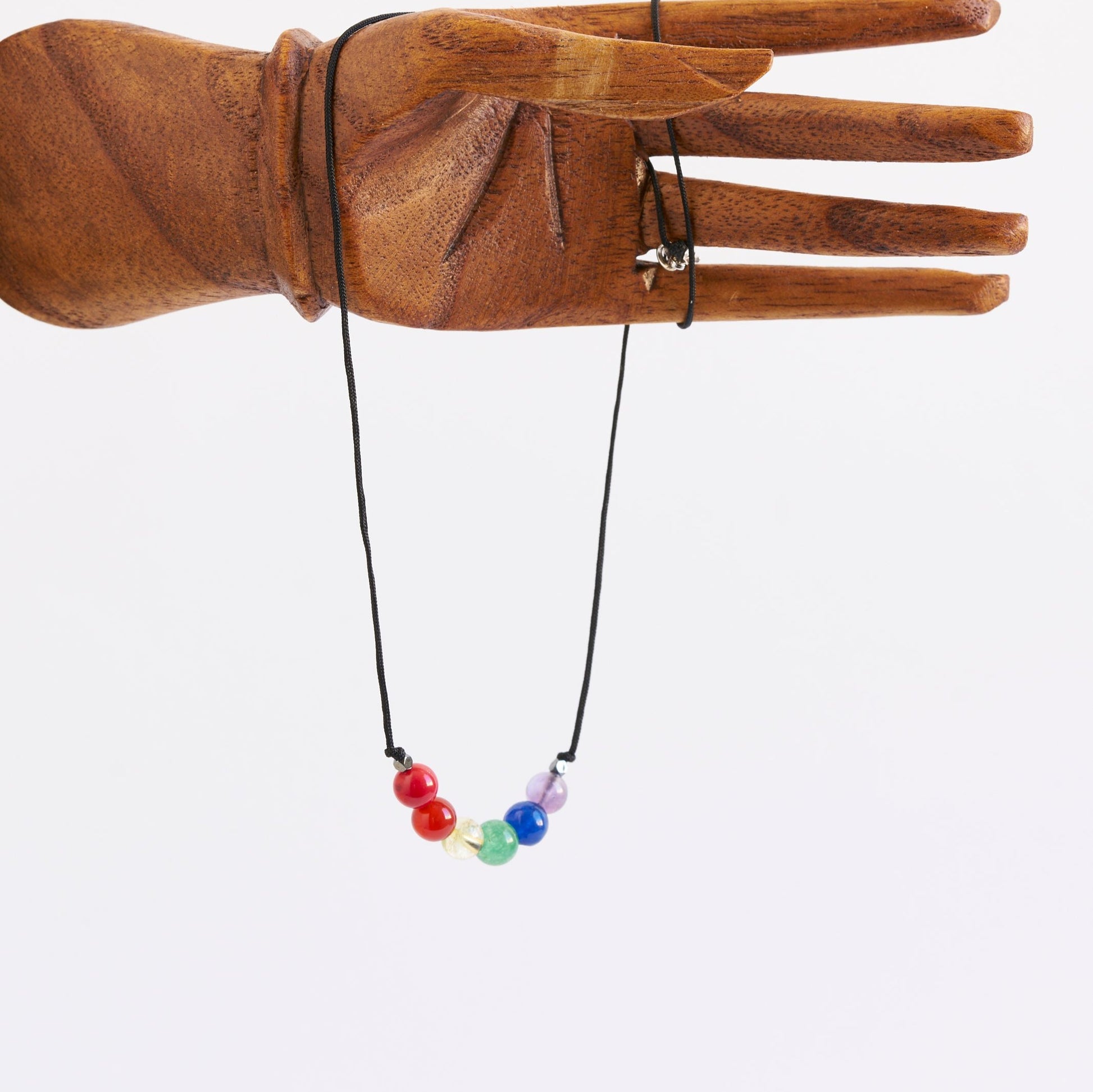 : Collar Orgullo LGBTI Hecho a Mano: Piedras Naturales Únicas, ¡Celebra tu Identidad!