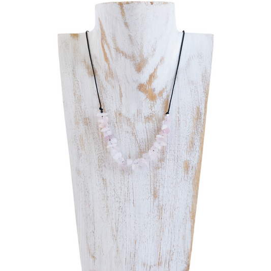 Collar con Cuarzo Rosa, piedra natural