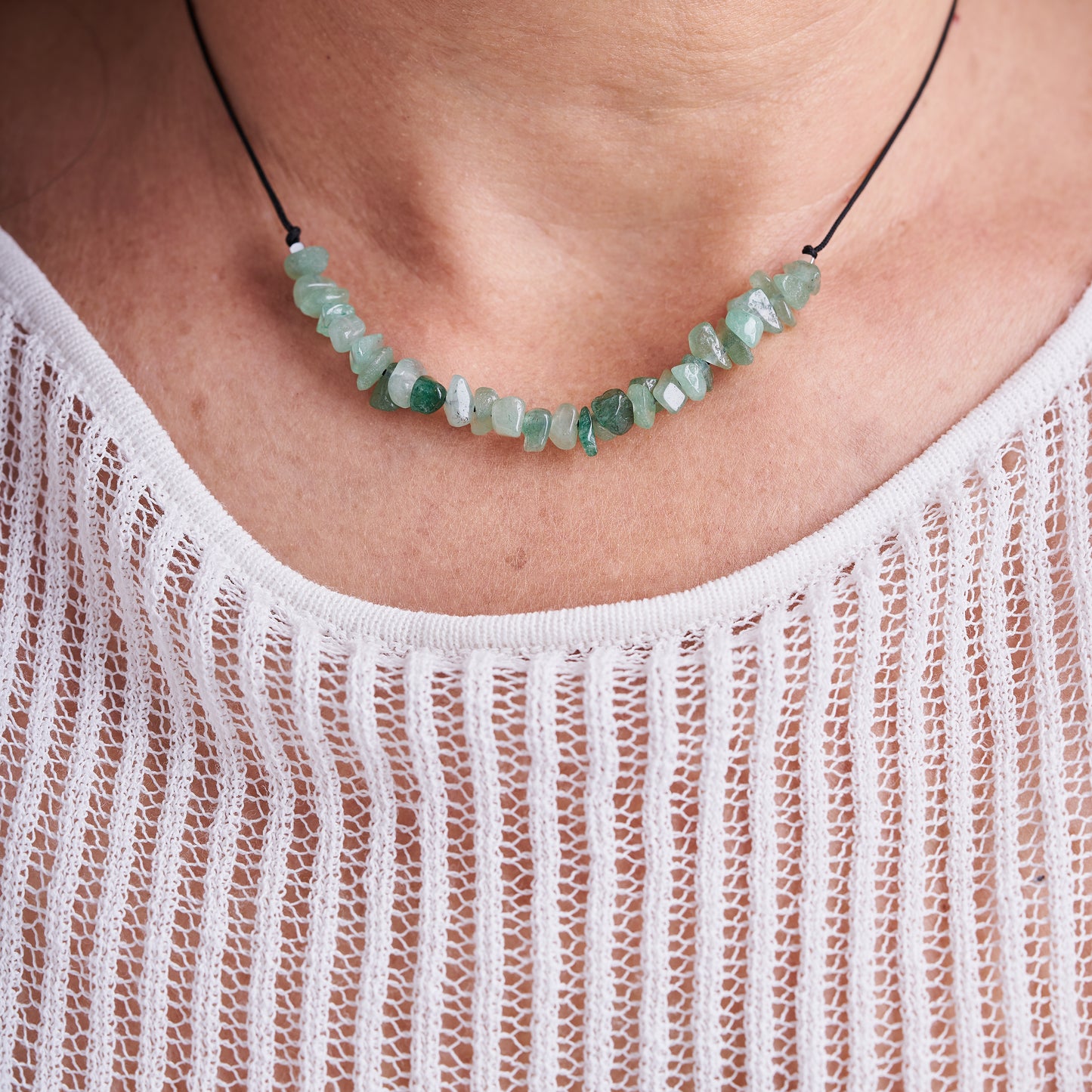 Collar con Jade, Piedra natural