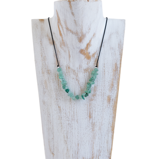 Collar con Jade, Piedra natural