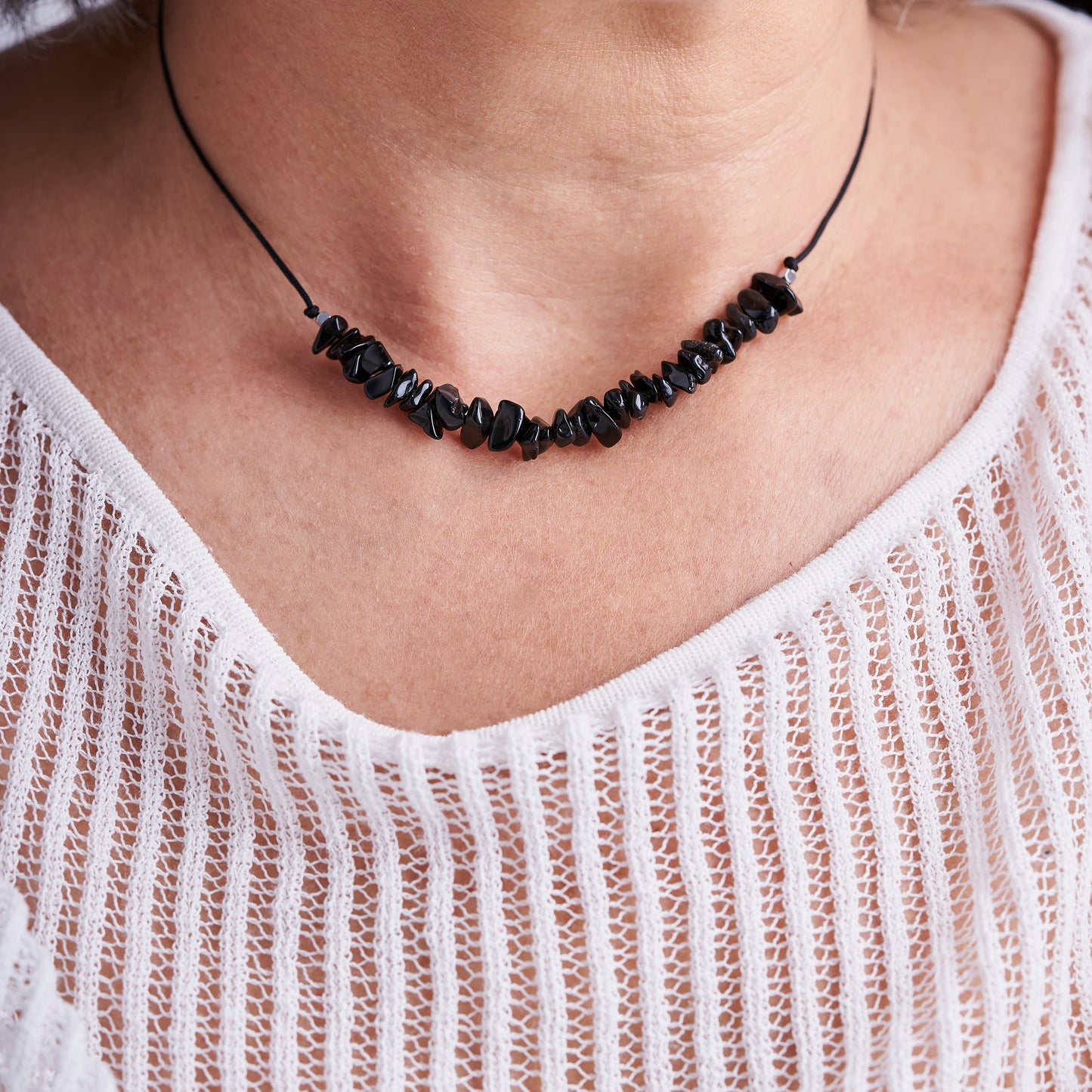 Collar con obsidiana, Piedra natural.