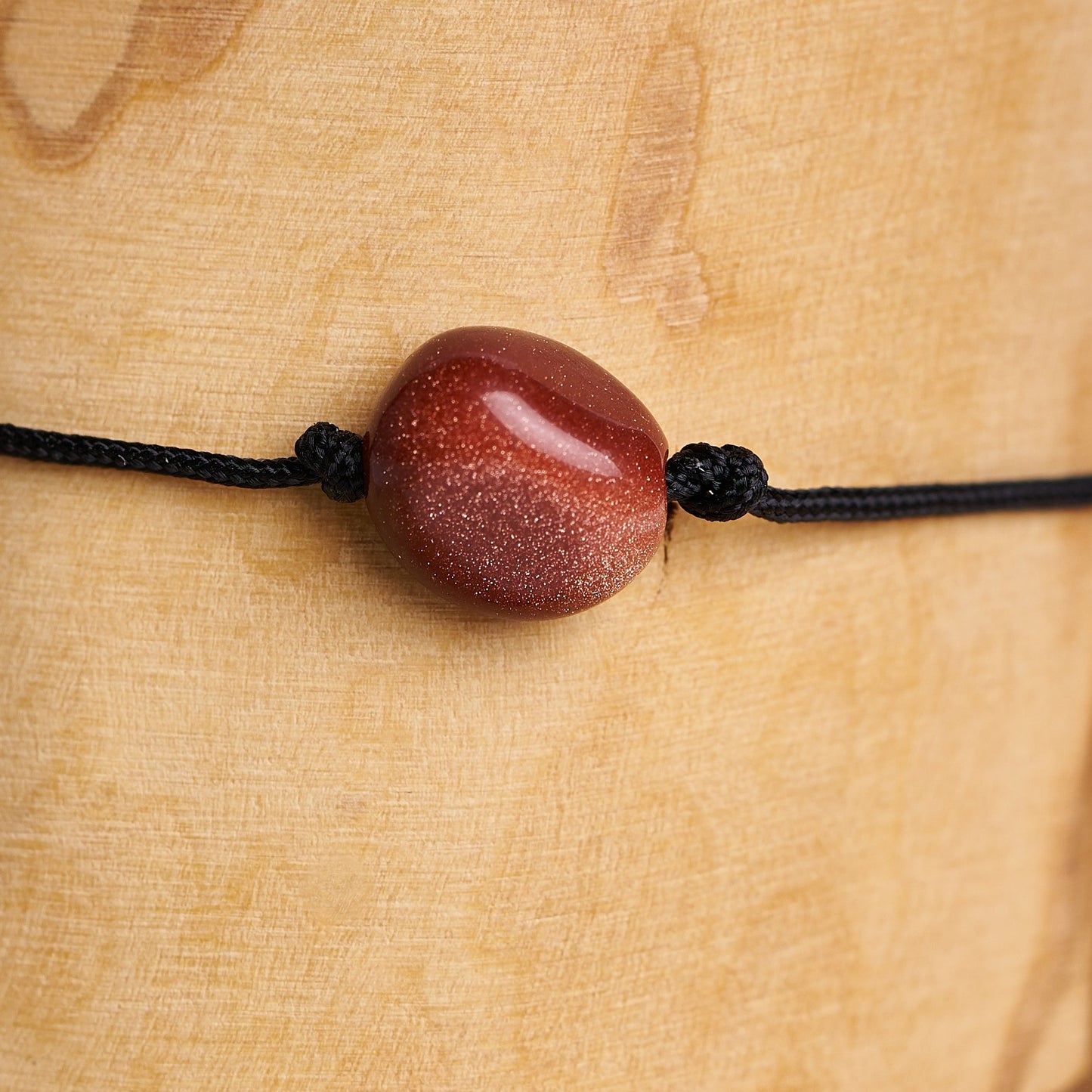 Pulsera de piedra lluvia de oro en solitario